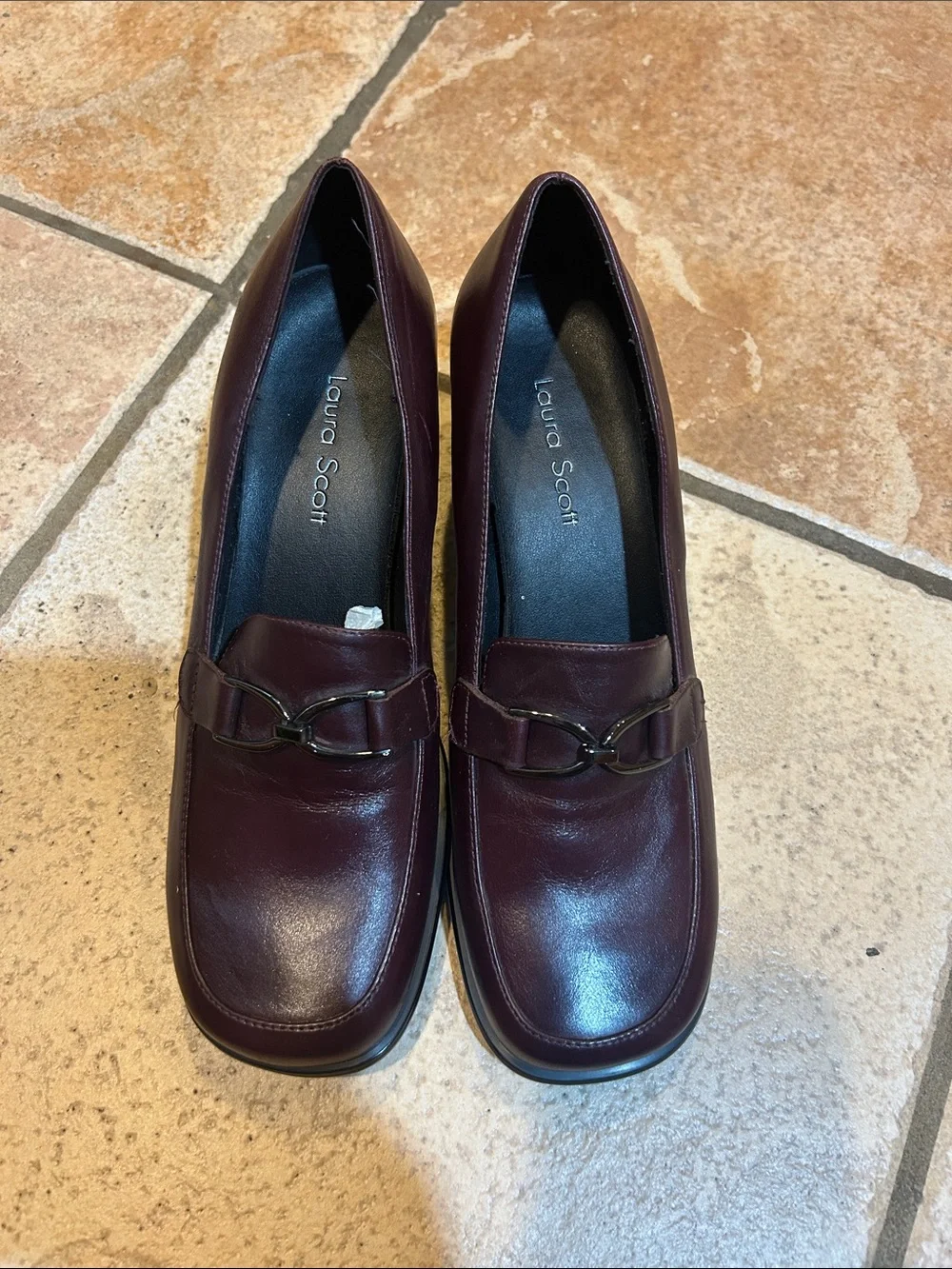 Laura Scott Women's Burgundy Leather Slip-On Loafers, Size 7M, New